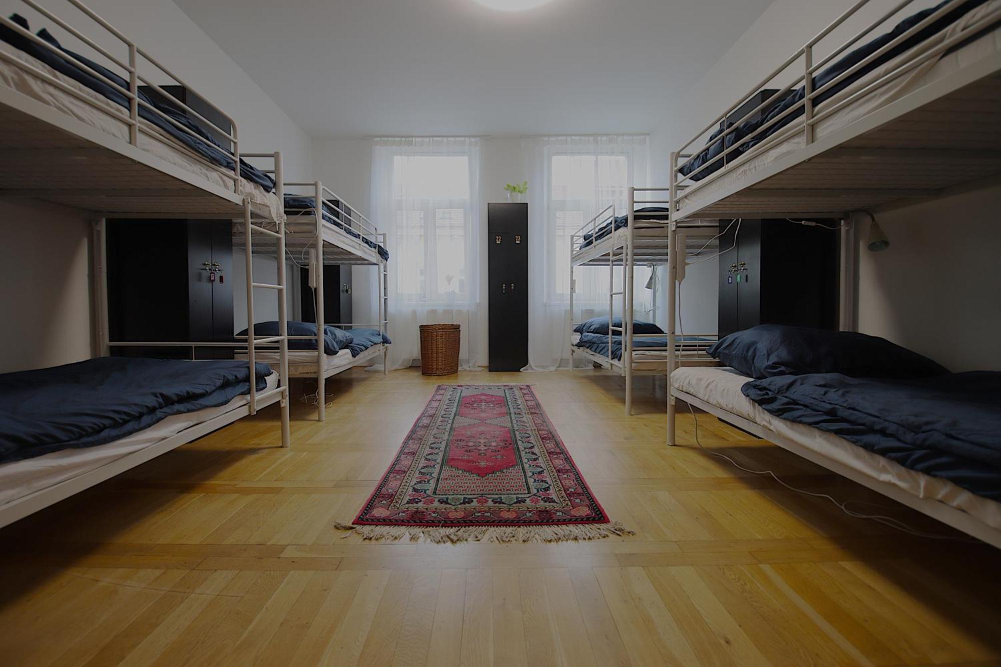 In Hostel Прага Екстер'єр фото