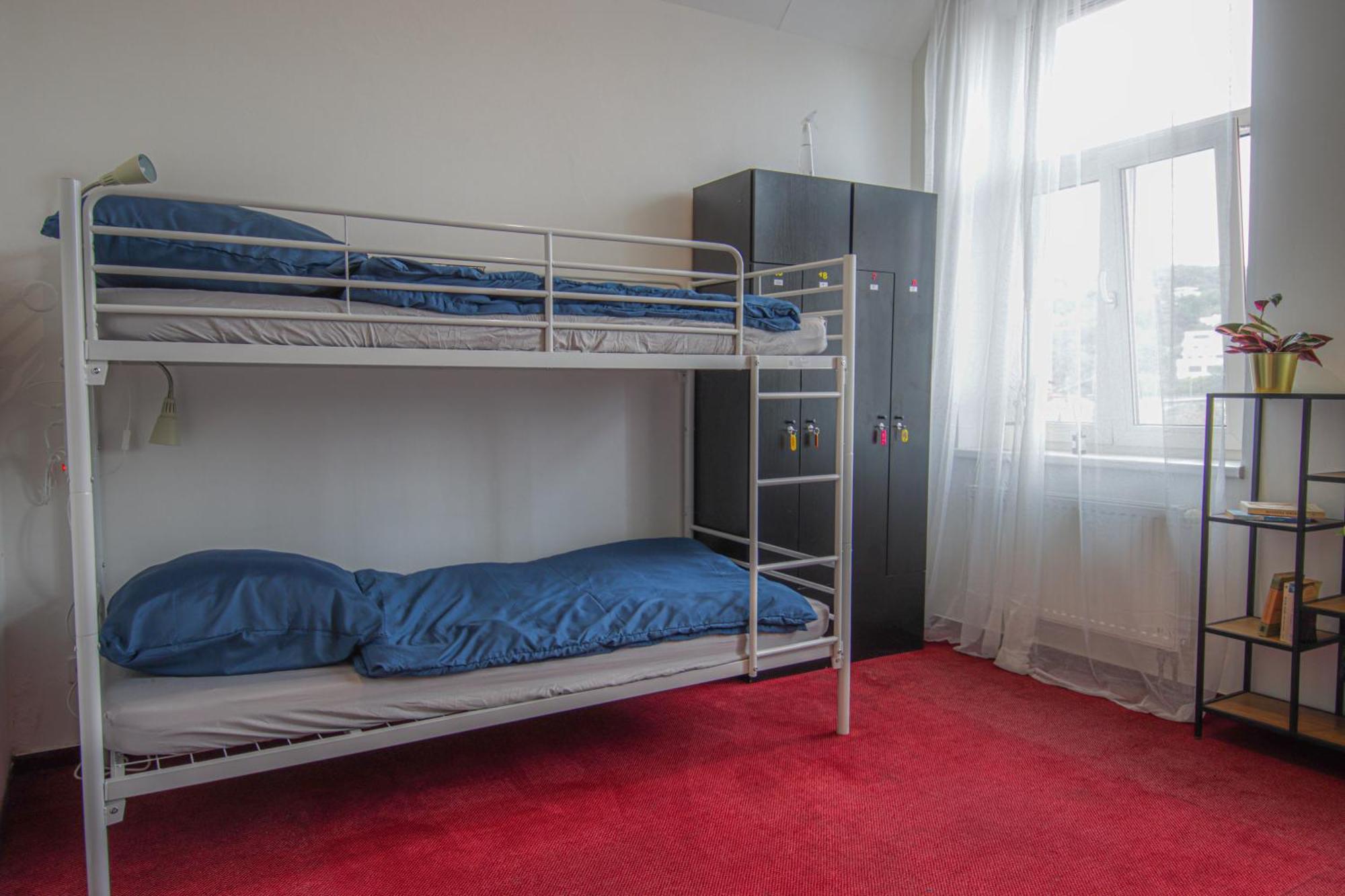 In Hostel Прага Екстер'єр фото